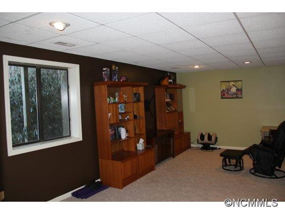 887 Thunder Rd - Photo 20
