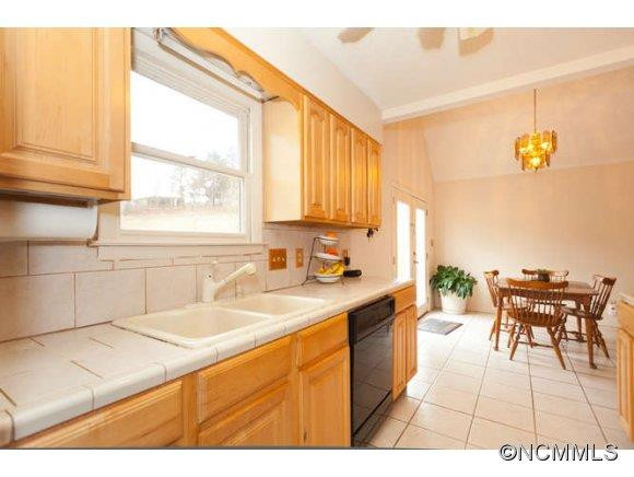 25 Juno Drive - Photo 13