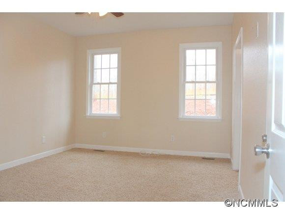 182 Hutchins Drive - Photo 6