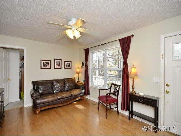 561 OAK HILL COURT - Photo 2