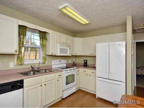 561 OAK HILL COURT - Photo 3