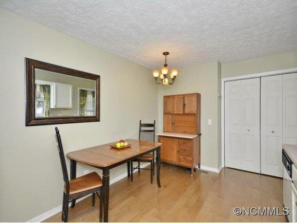 561 OAK HILL COURT - Photo 4