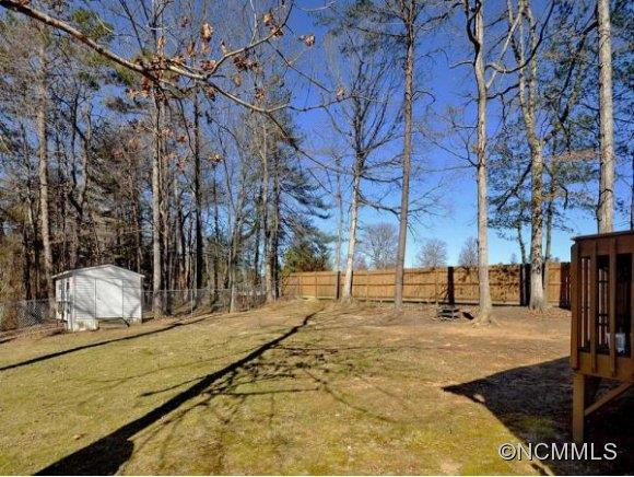 561 OAK HILL COURT - Photo 9