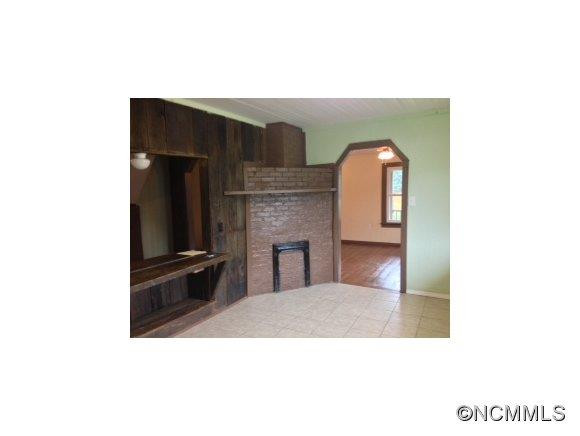 1287 Brown Avenue - Photo 3