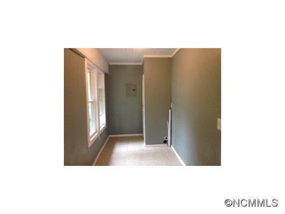1287 Brown Avenue - Photo 5