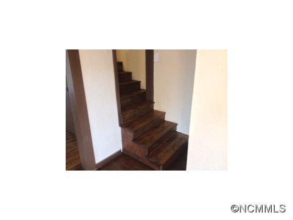 1287 Brown Avenue - Photo 6