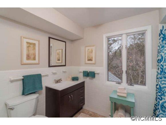 335 Vanderbilt Road - Photo 19