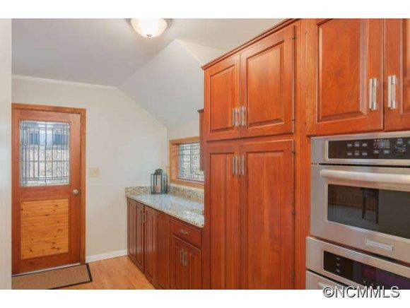 335 Vanderbilt Road - Photo 8