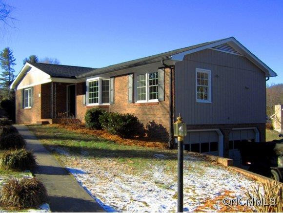 98 Oak Hill Road