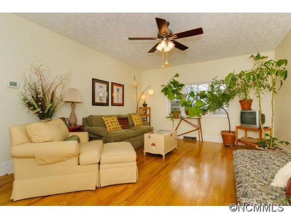 62 Westview Drive - Photo 6