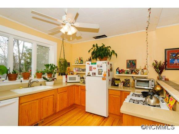 62 Westview Drive - Photo 10