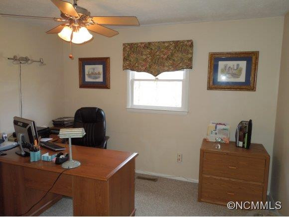 20 Ridgeway Drive - Photo 8