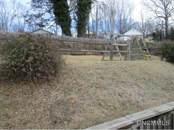 45 East St - Photo 3
