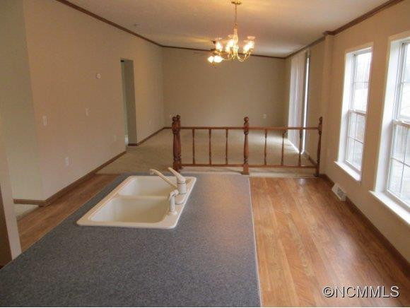 45 East St - Photo 8