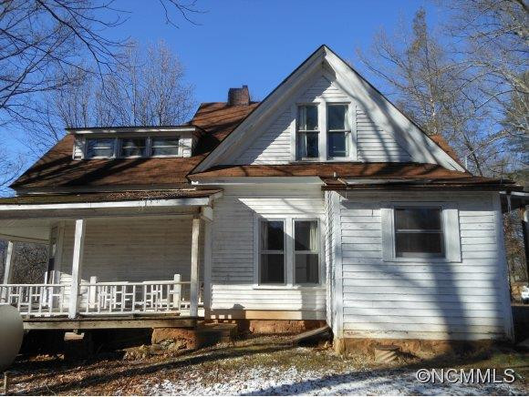82 Hamer Avenue - Photo 2