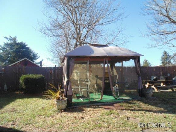 213 Edgar Street - Photo 14
