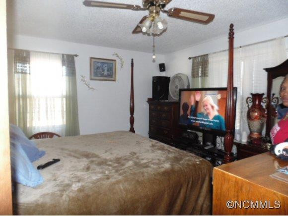 213 Edgar Street - Photo 9