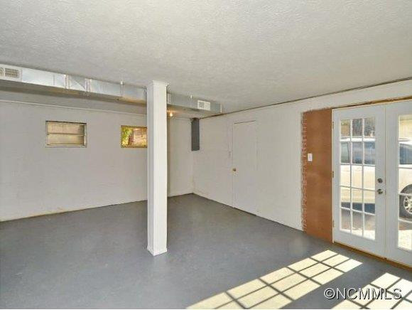 61 MULBERRY COURT - Photo 12