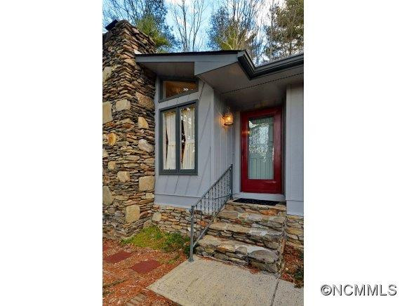 320 Colony Lane - Photo 2