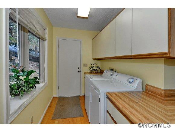 320 Colony Lane - Photo 10