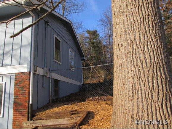 12 EAST CREST - Photo 2