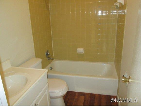 12 EAST CREST - Photo 11