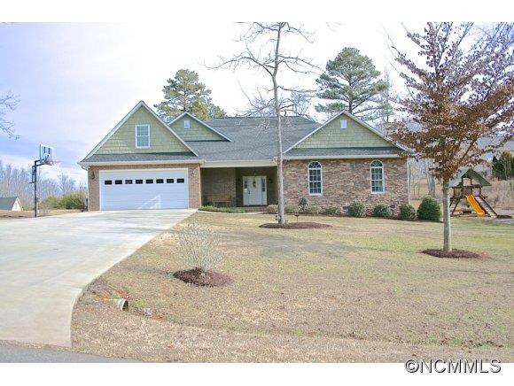 241 Hunters Trace