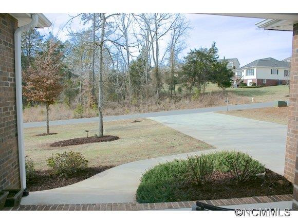 241 Hunters Trace - Photo 7