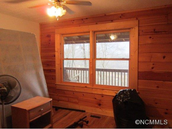 2447 Love Joy Road - Photo 5