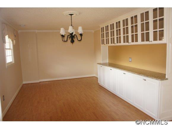 491 Ivy Dr - Photo 5