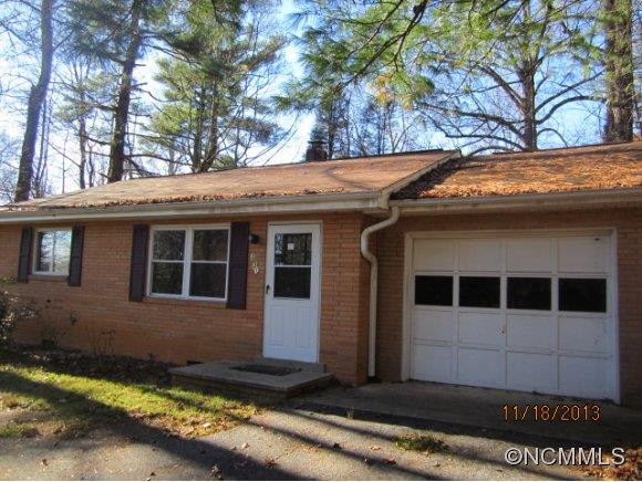 331 Browning Ave