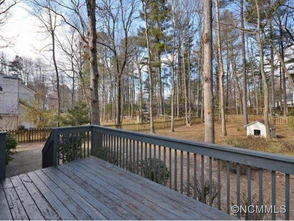 210 WINDSOR FOREST CR - Photo 13