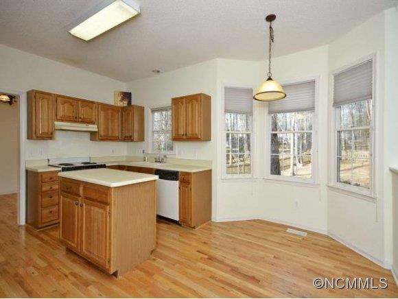 210 WINDSOR FOREST CR - Photo 4