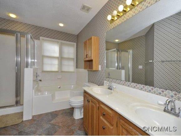 210 WINDSOR FOREST CR - Photo 10