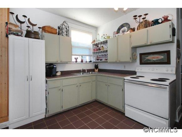 25 Highland Street - Photo 18