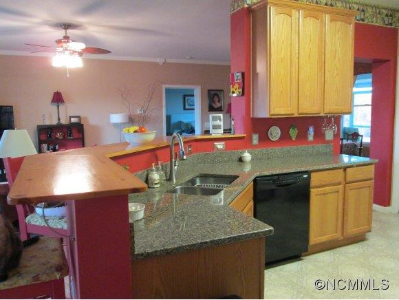 384 Heather Downs Dr - Photo 13