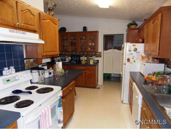 65 Sherwood Village Court - Photo 6