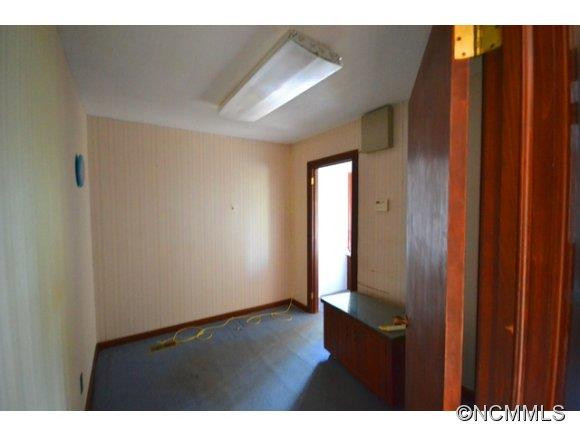 131 New Market Road - Photo 12