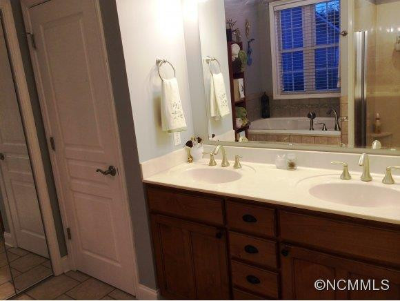 246 Springfield Meadow Drive - Photo 14