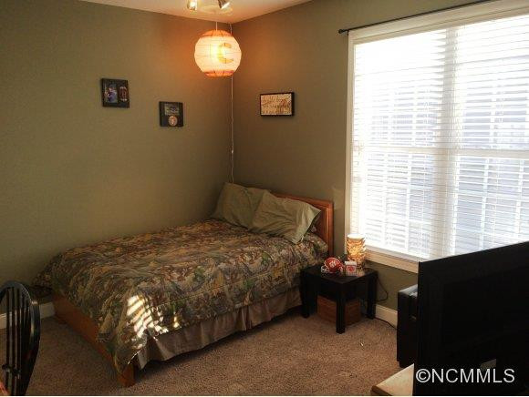 246 Springfield Meadow Drive - Photo 15