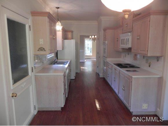 12 East Forest Road - Photo 10