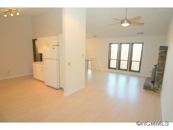 140 Beechwood Circle - Photo 4