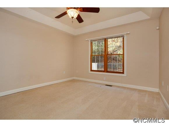 14 Pinecroft Road - Photo 7
