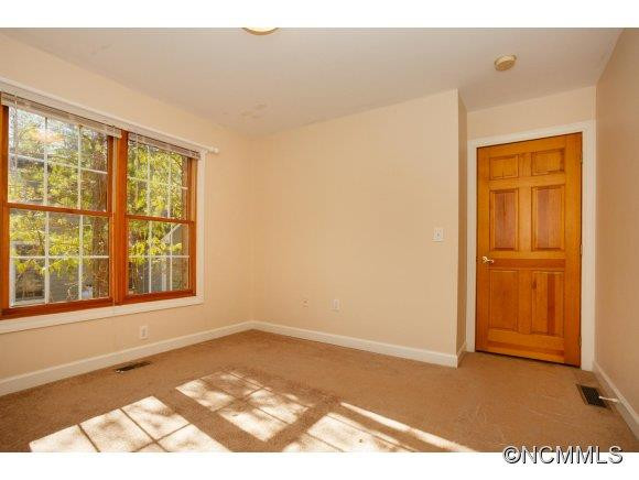 14 Pinecroft Road - Photo 9