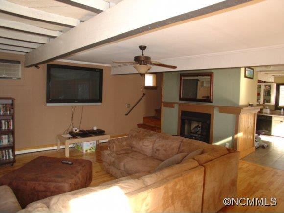 215 Shady Summit Rd - Photo 2