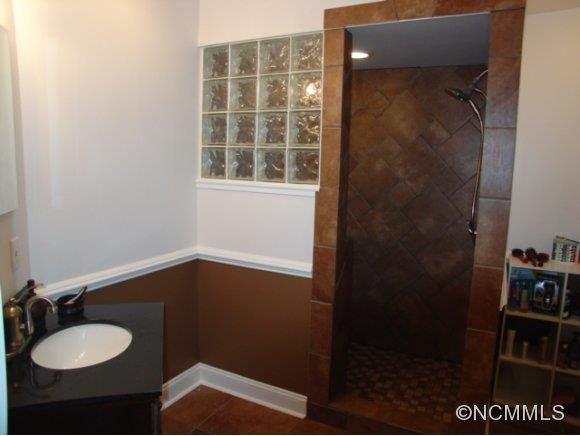 215 Shady Summit Rd - Photo 12
