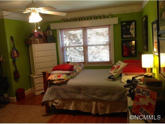 384 Montevista Avenue - Photo 2