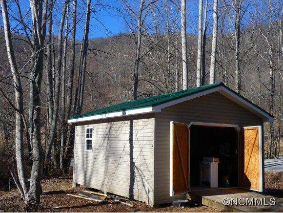 801 NORTH FORK ROAD - Photo 9