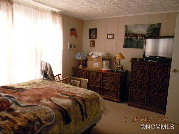 7 Pine Knoll - Photo 2