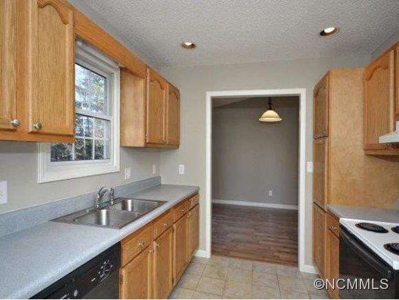 22 BALDWIN CT - Photo 6